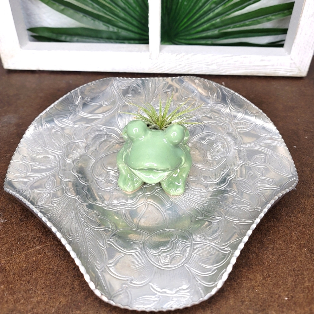 Vintage Aluminum decor plate/candle holder + FREE GIFT